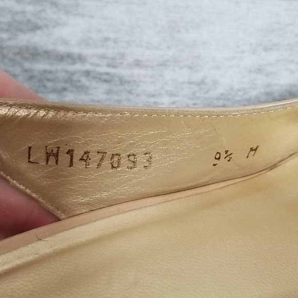 Stuart Weitzman tan slingback peep toe wedge - Picture 10 of 10